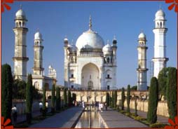 Bibi Ka Maqbara, Maharashtra