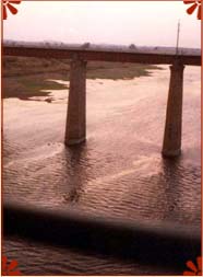 Tapi River, Maharashtra